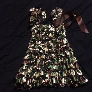 Boutique Ruffled Camo toddler dress EUC